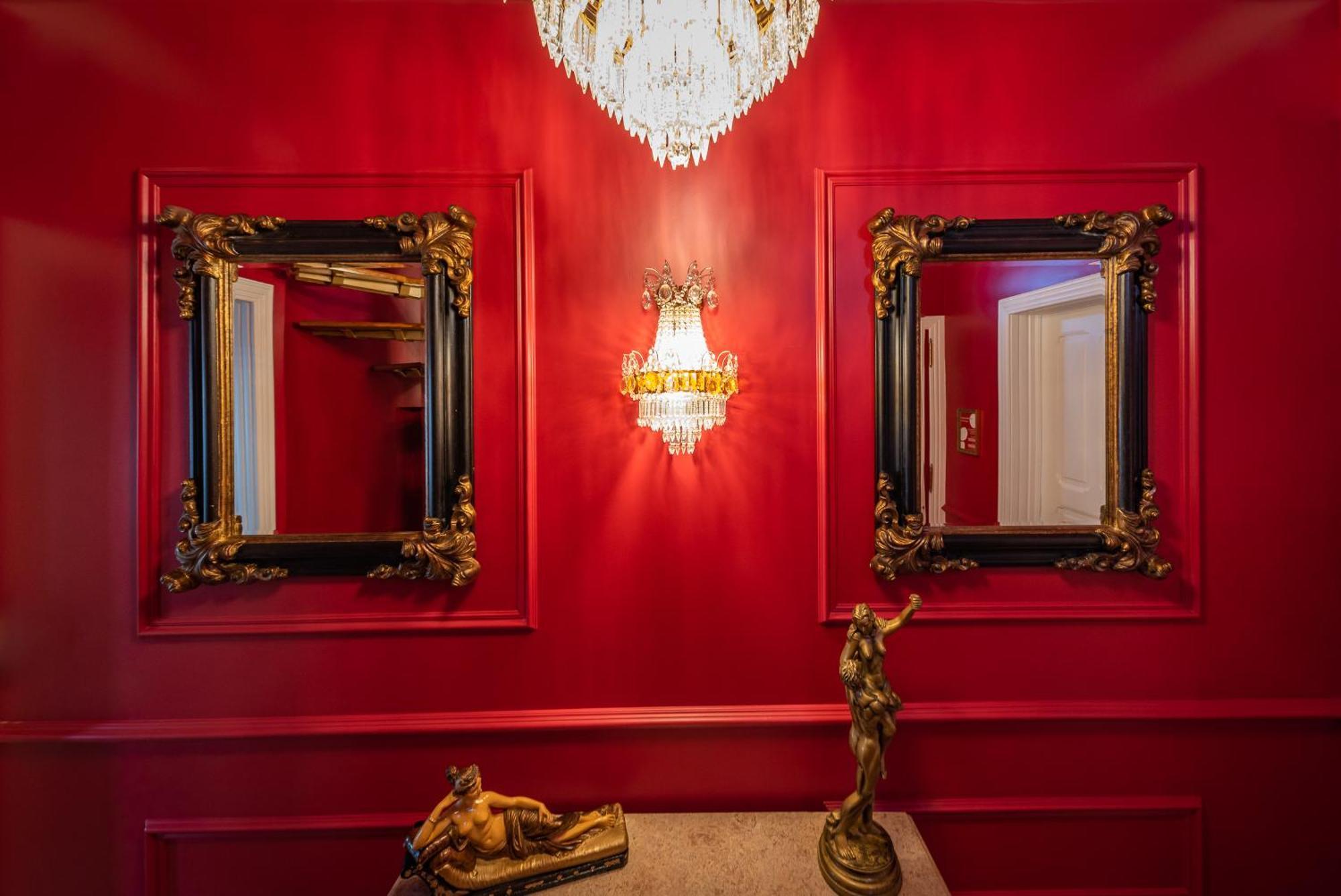 Style And Comfort In Downtown Apartment Lisbon