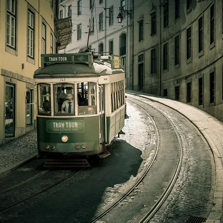 Style And Comfort In Downtown Lisbon Exterior photo