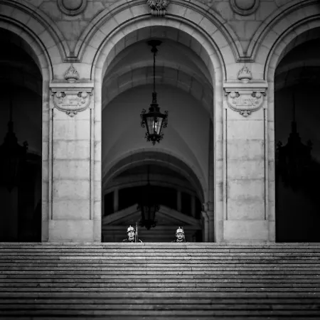 Style And Comfort In Downtown Lisbon Exterior photo